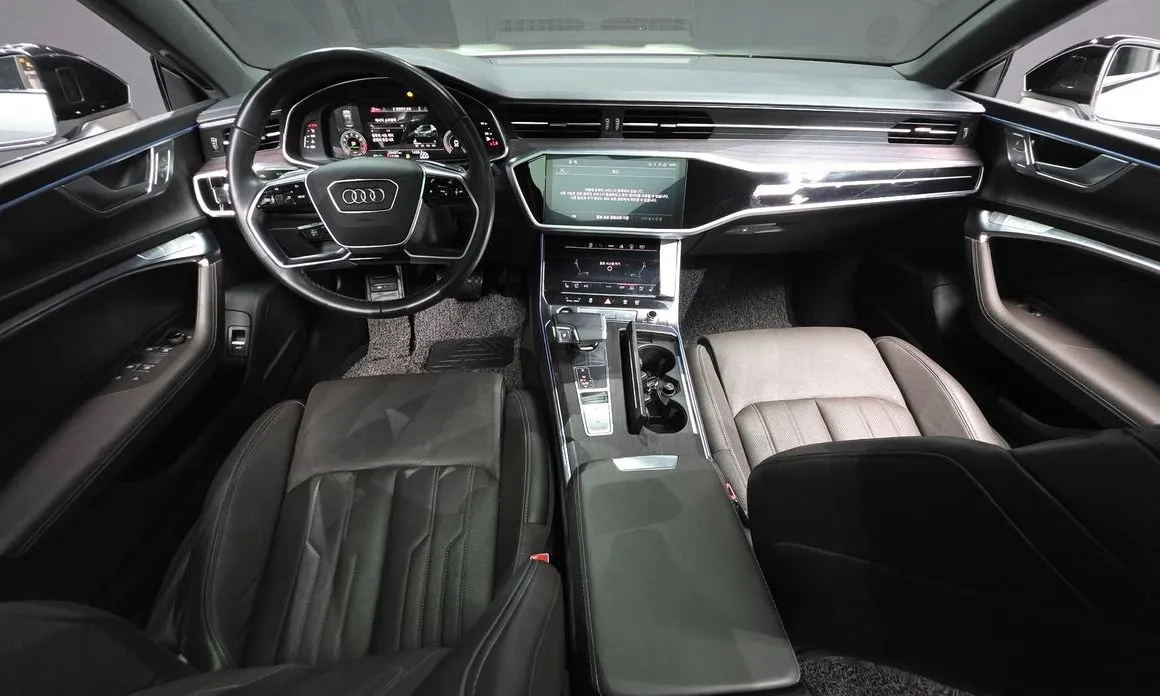 Audi A7 — фото 7