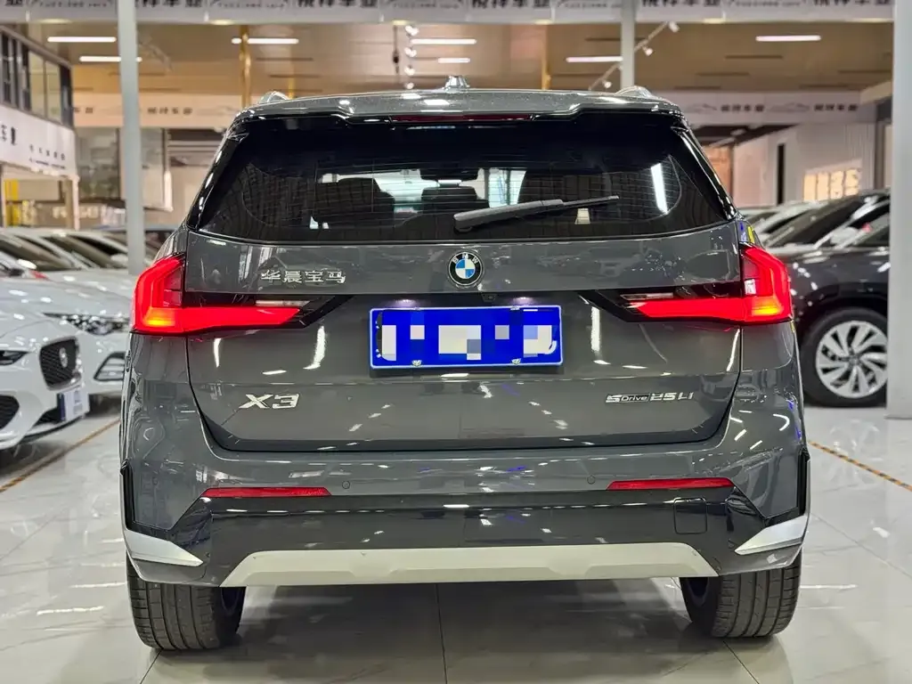 BMW X1 — фото 2