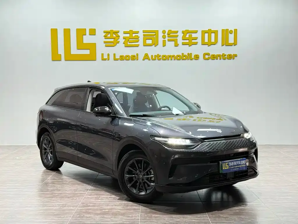 Leapmotor C11
