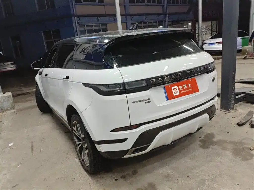 Land Rover Evoque — фото 5