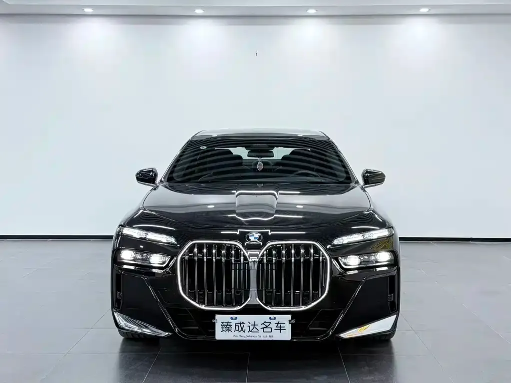 BMW 7 Series — фото 3