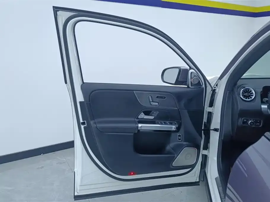 Mercedes-Benz GLB 2021 из CN, фото 8