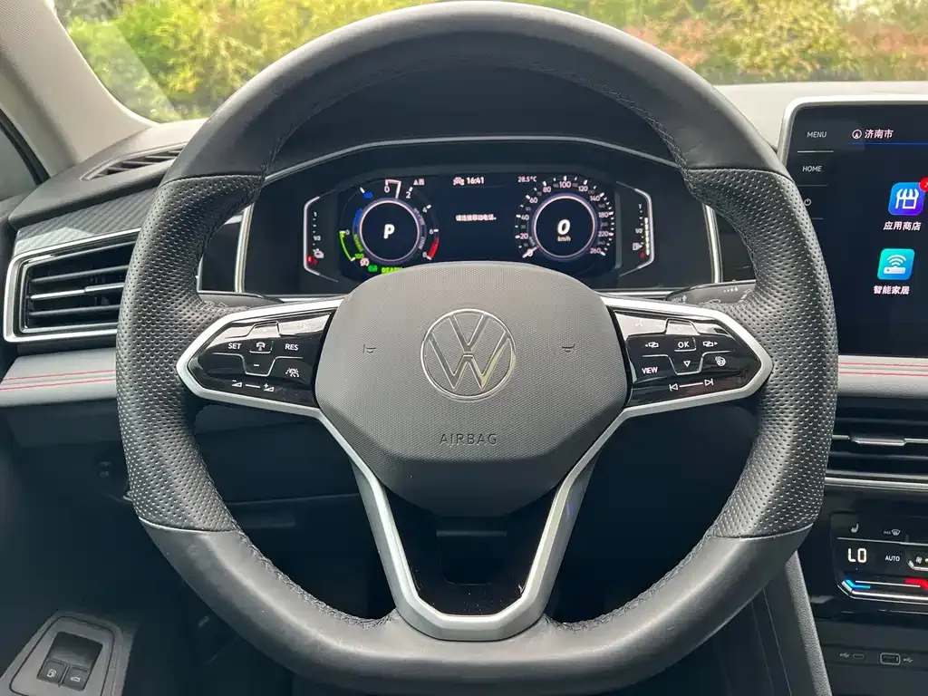 Volkswagen 途观L插电混动 2022 из CN, фото 8