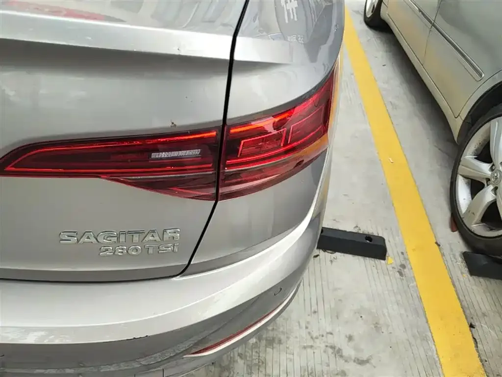 Volkswagen Sagitar 2021 из CN, фото 2