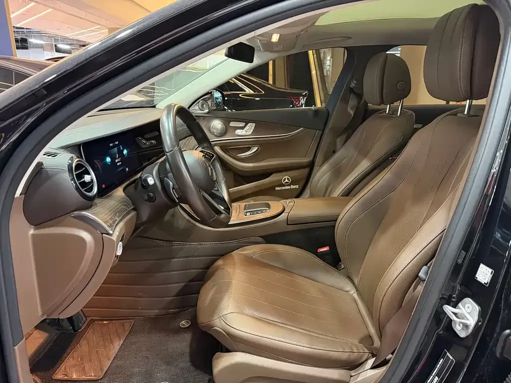Mercedes-Benz E-Class 2023 из CN, фото 3
