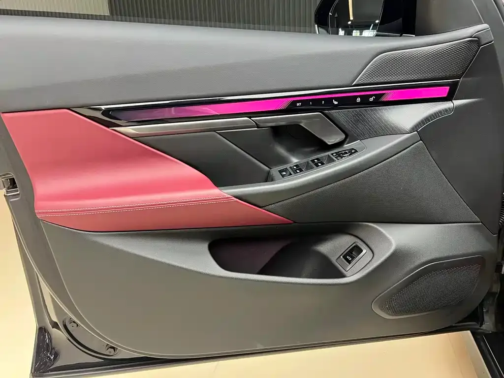 BMW i5 2024 из CN, фото 6