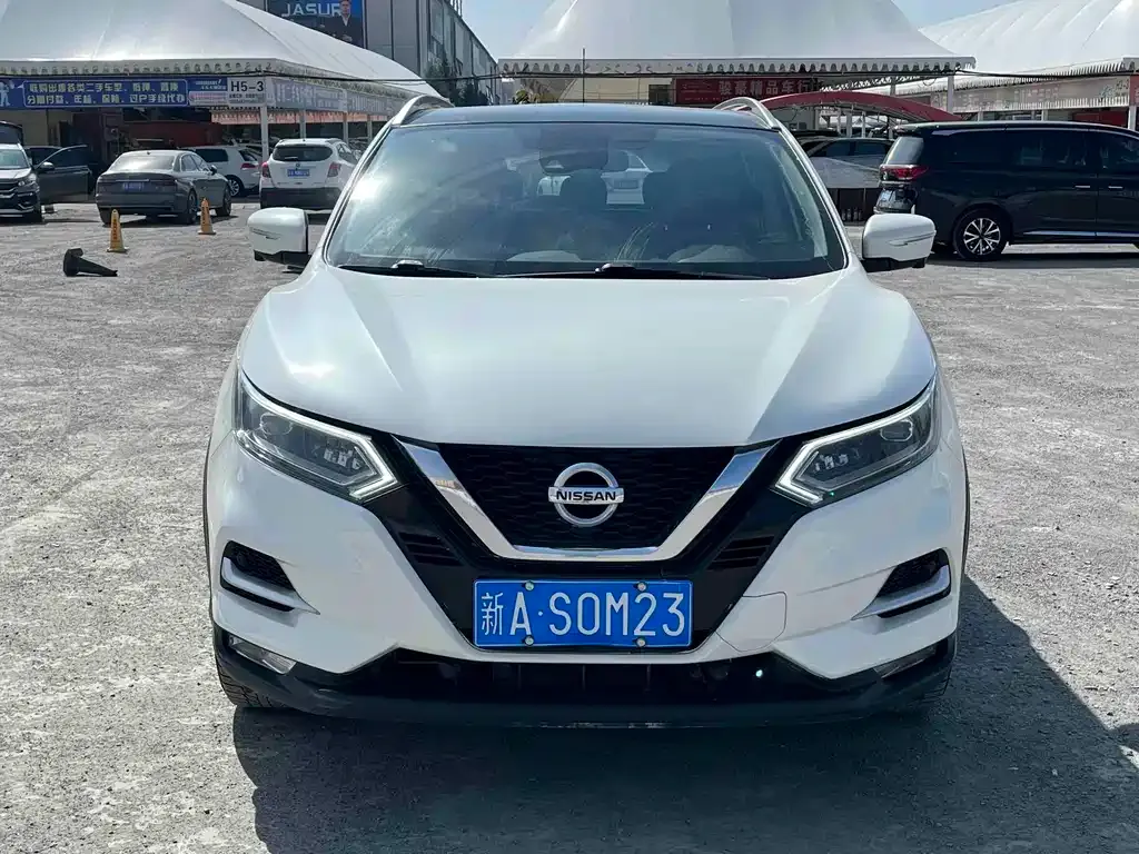 Nissan Qashqai — фото 7