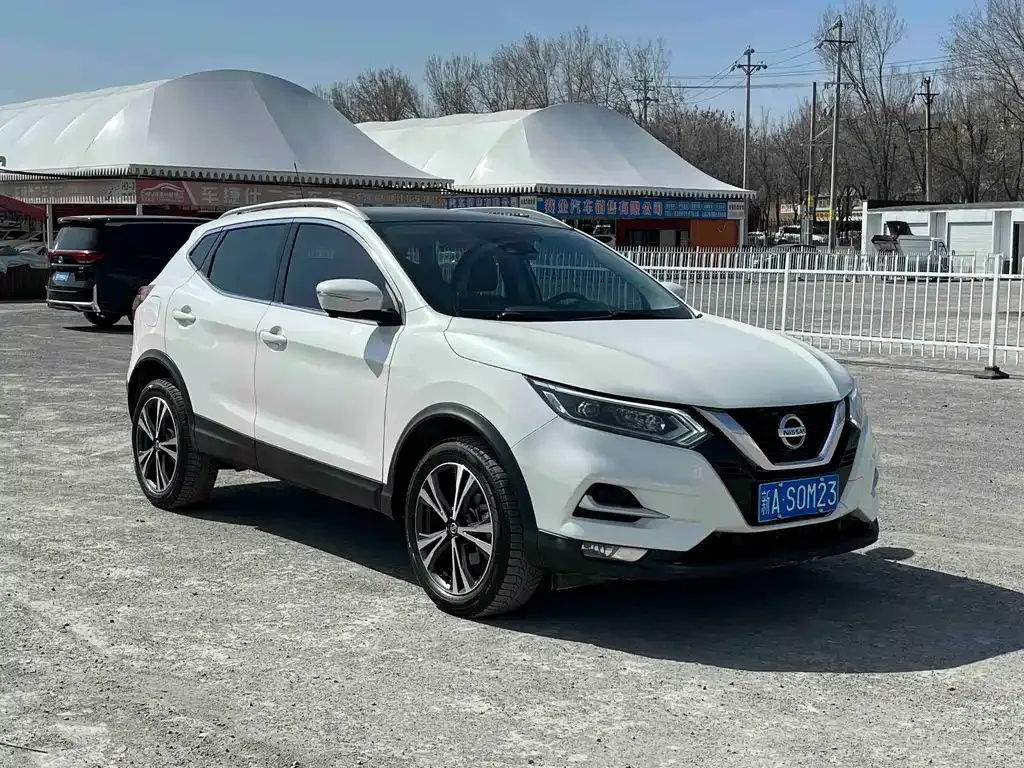 Nissan Qashqai — фото 9