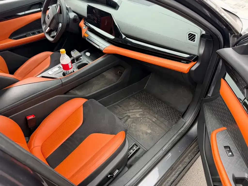 Changan UNI-V 2023 из CN, фото 3