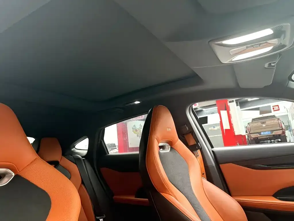 Changan UNI-V 2023 из CN, фото 6