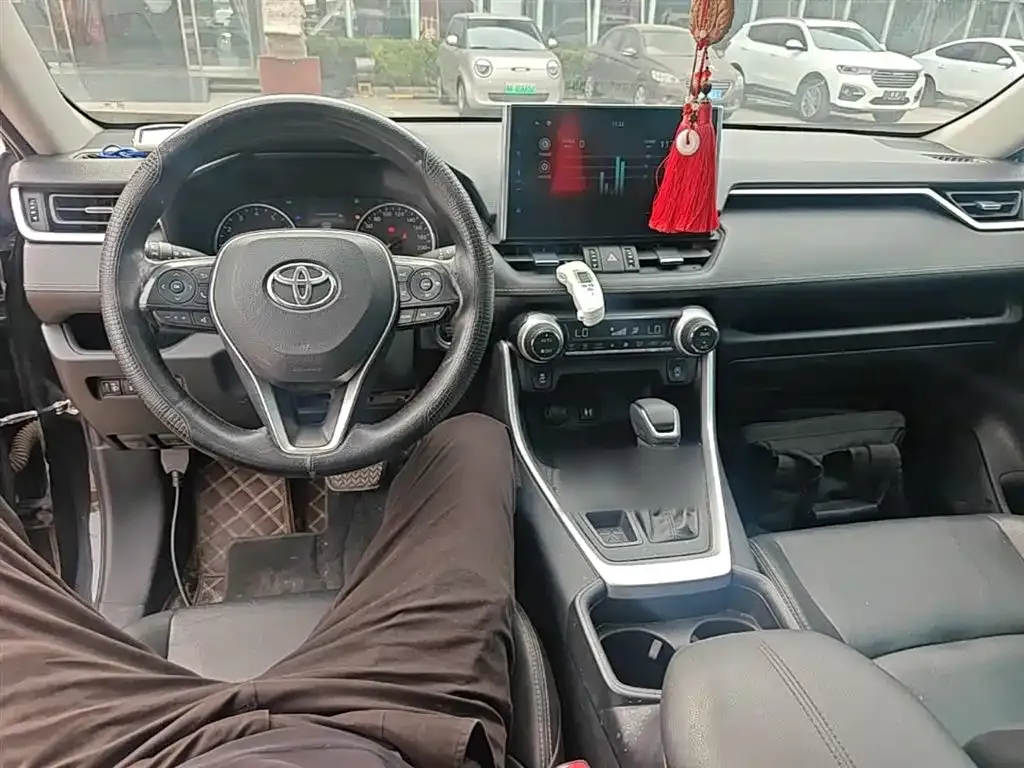Toyota Wildlander — фото 10