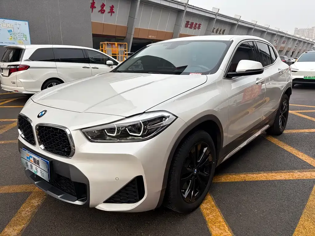 BMW X2 — фото 9