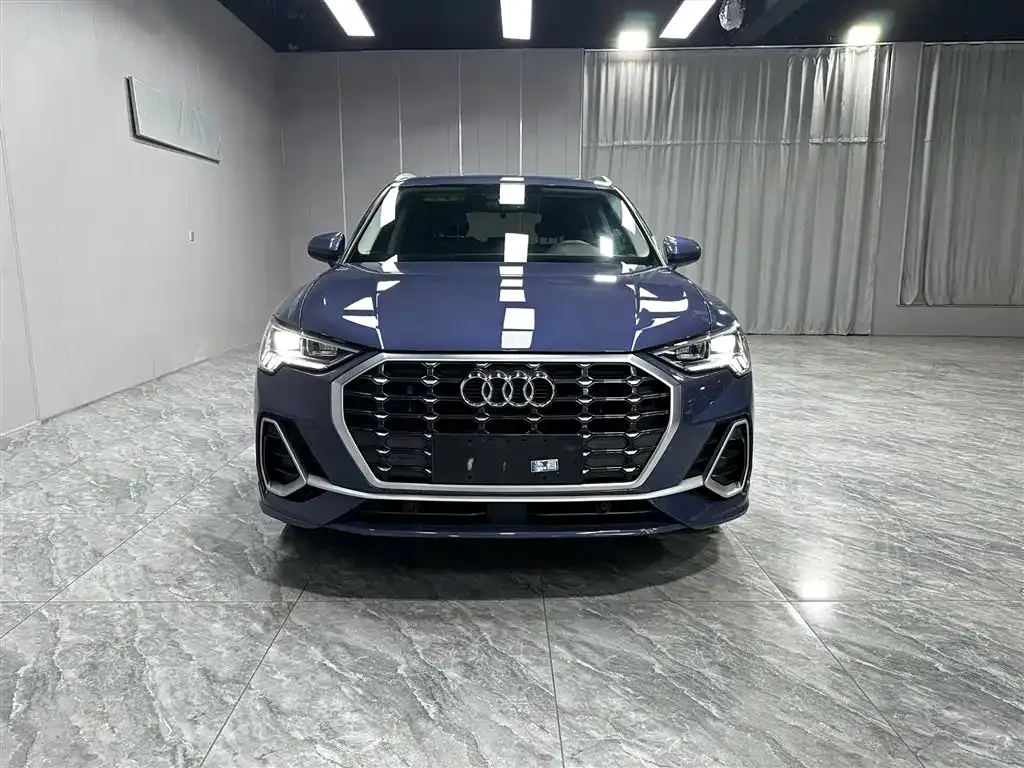 Audi Q3 — фото 10