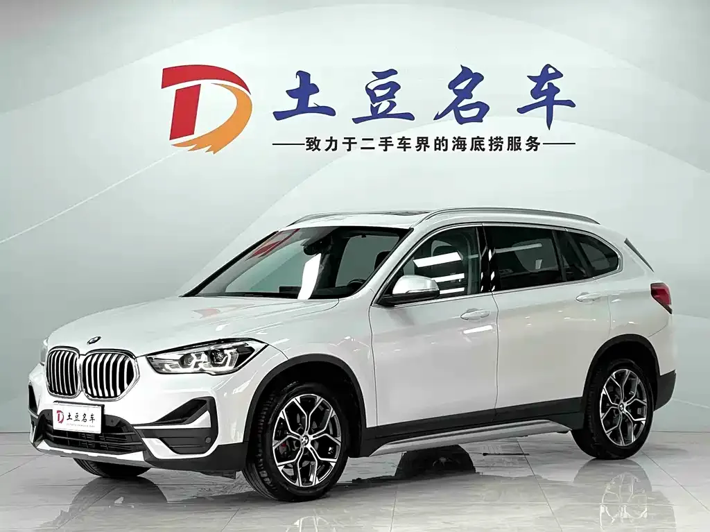 BMW X1 — фото 1