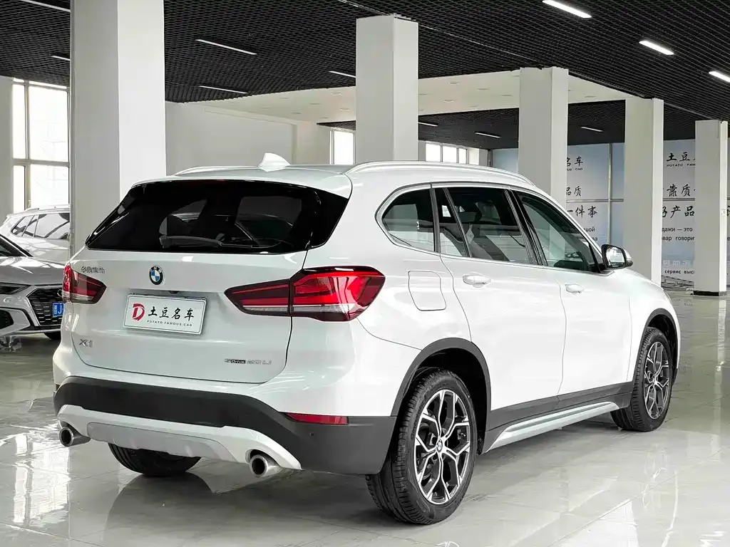 BMW X1 — фото 3