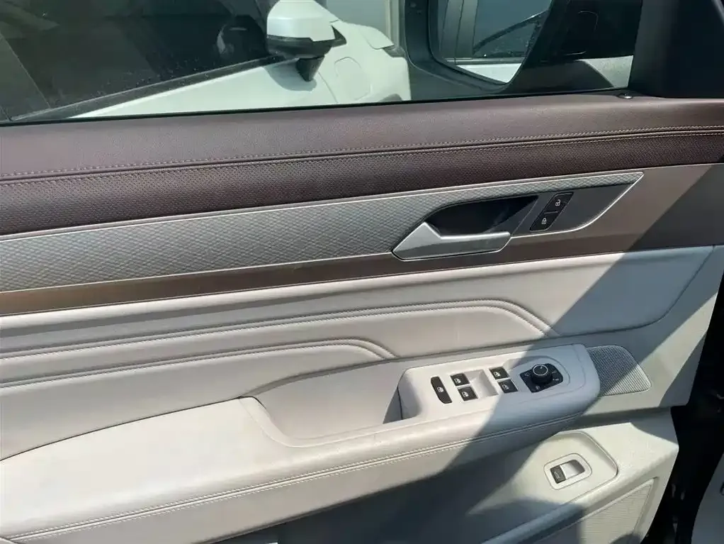 Volkswagen Tavendor — фото 5