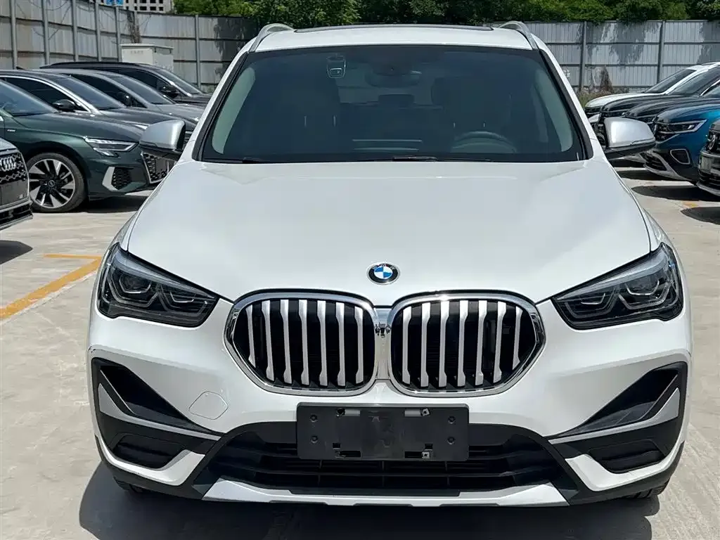 BMW X1 — фото 10