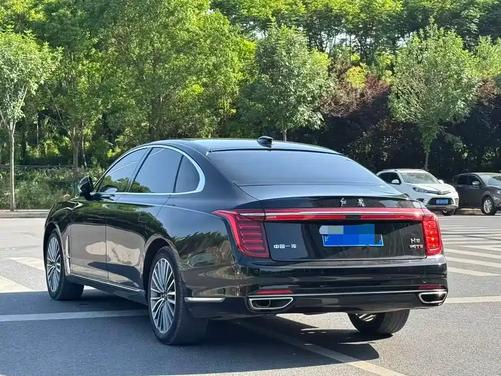 Hongqi H9 — фото 9
