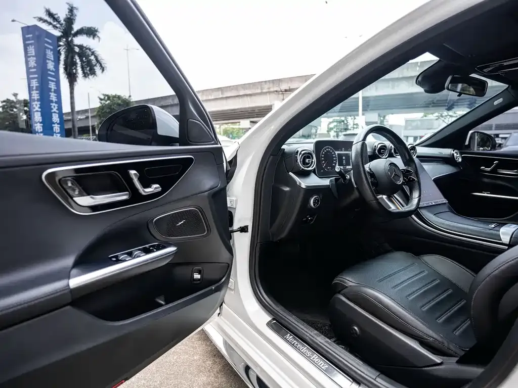 Mercedes-Benz C-Class — фото 4