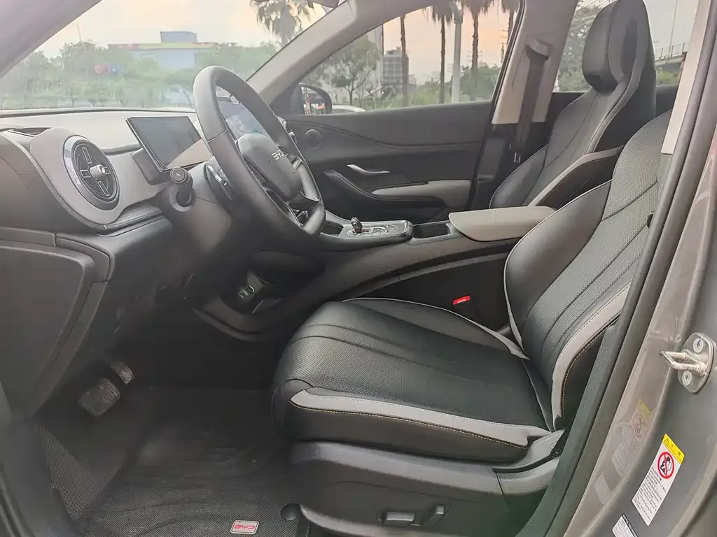 BYD Seal 05 DM-i — фото 2