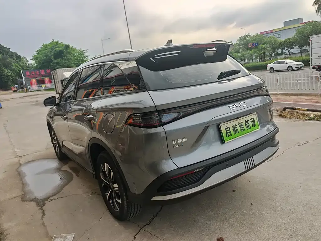 BYD Seal 05 DM-i — фото 9