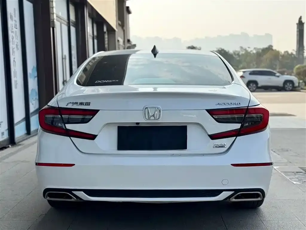 Honda Accord — фото 3