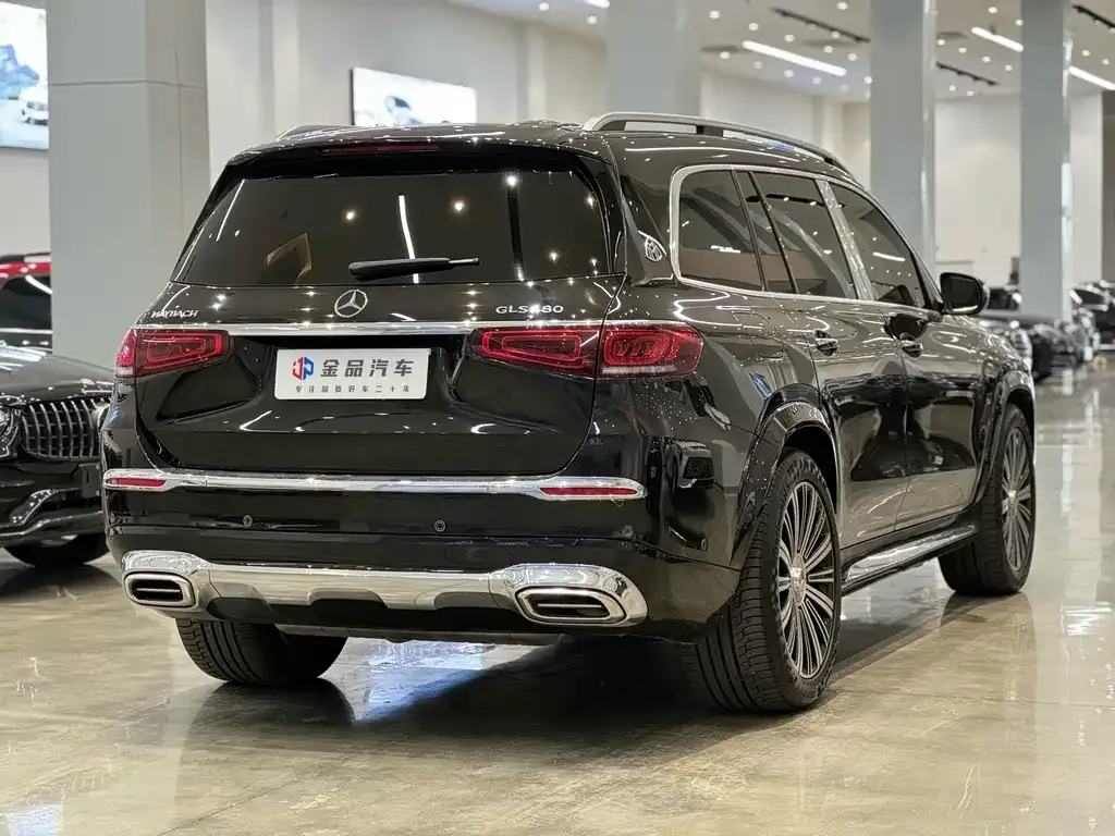Mercedes-Benz GLS — фото 9