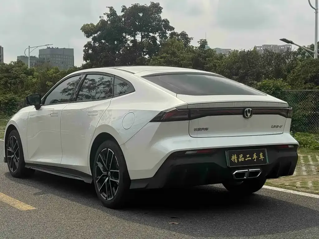 Changan UNI-V iDD 2024 из CN, фото 6