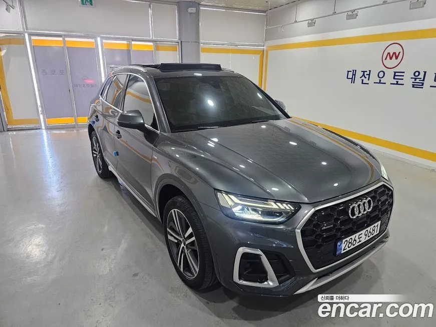 Audi Q5 45 TFSI Quattro Premium 1