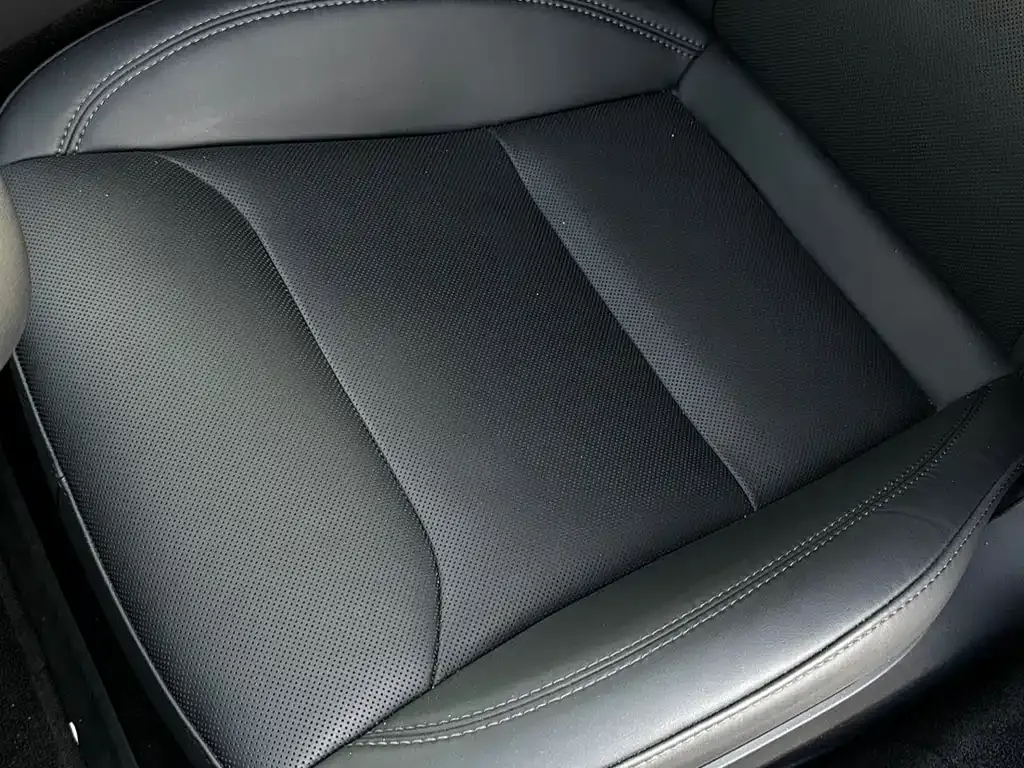 Tesla Model 3 — фото 9