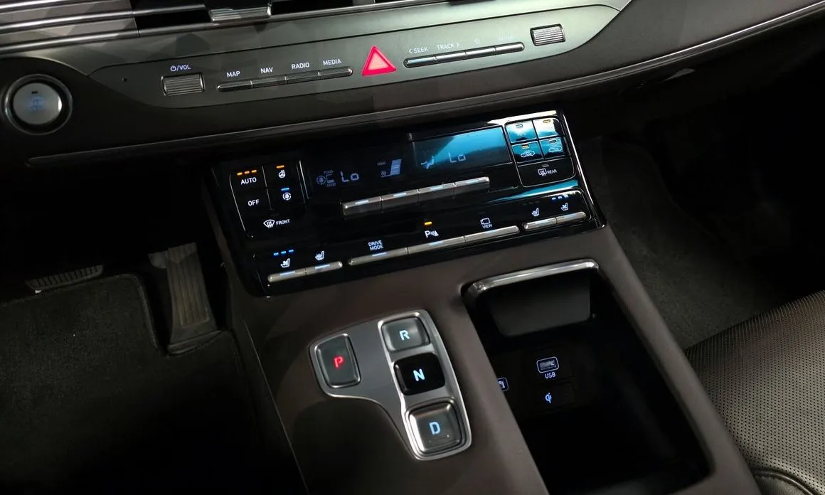 Hyundai Grandeur 2021 из KR, фото 2