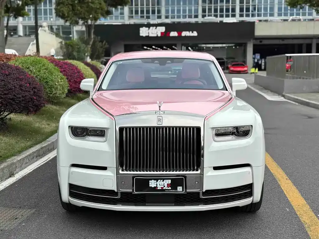 Rolls-Royce Phantom 2022 из CN, фото 3