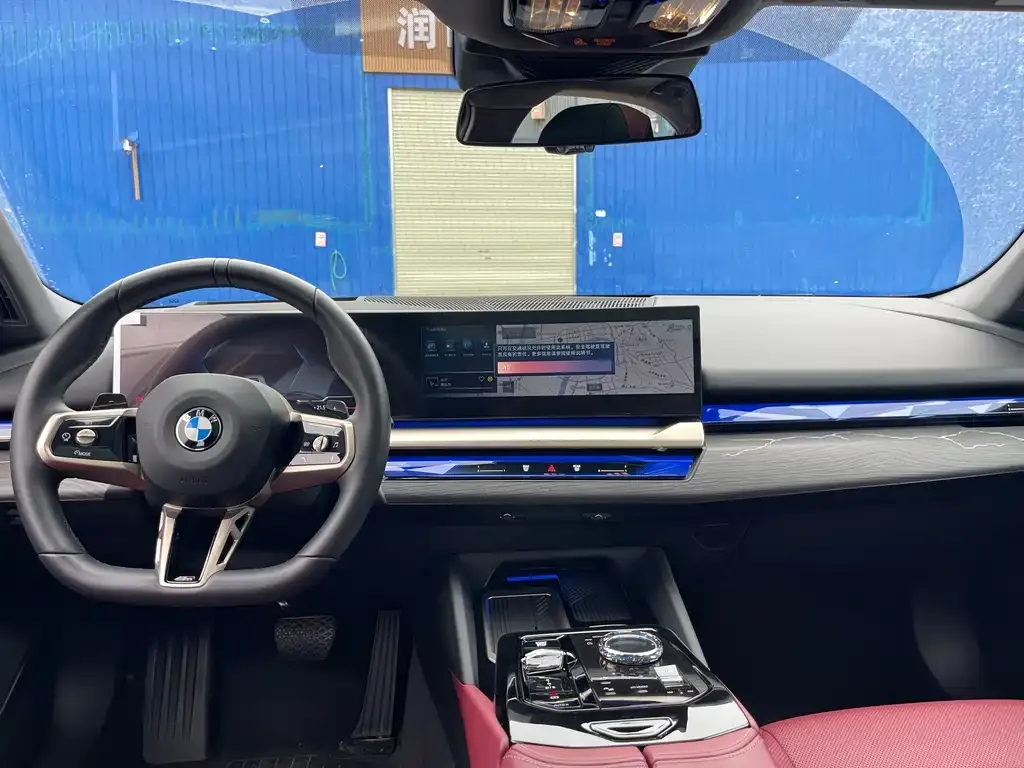 BMW 5 Series — фото 4