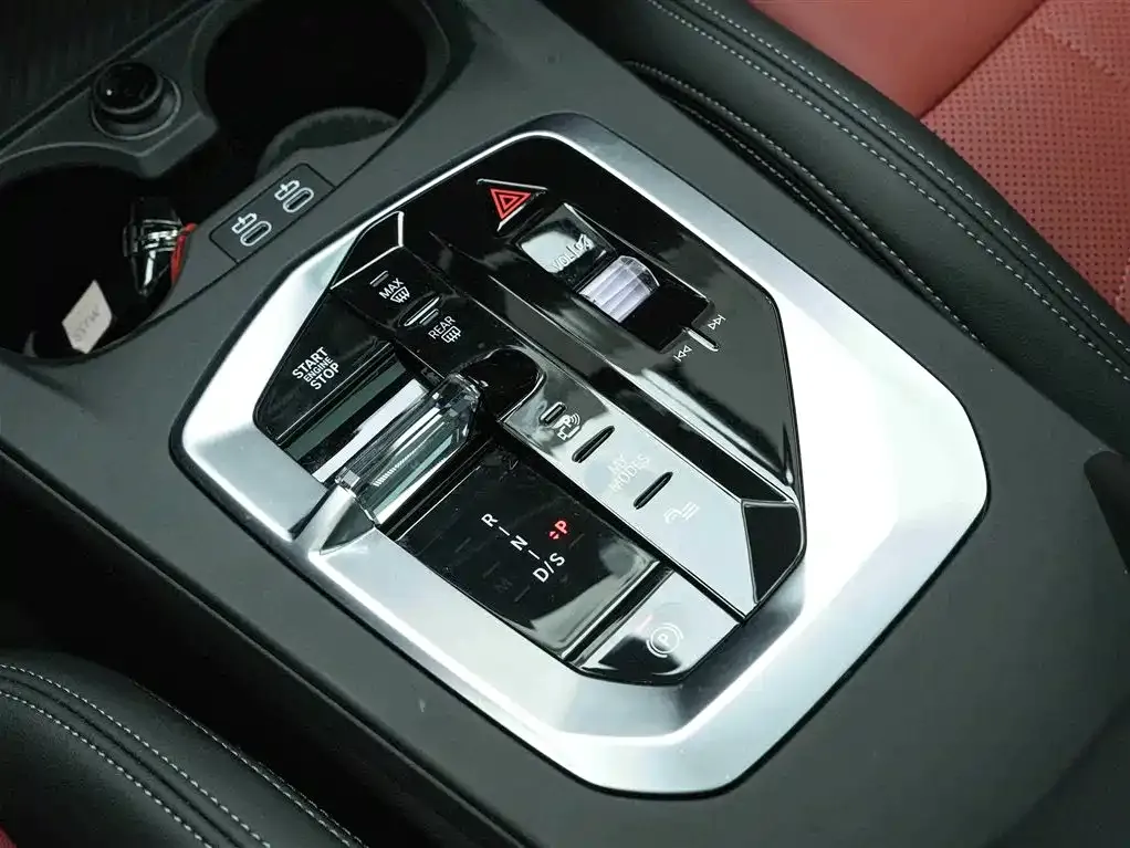 BMW M235L 2025 из CN, фото 9