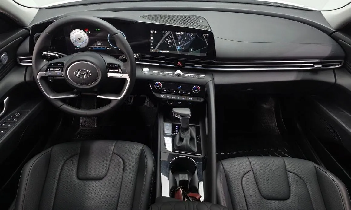 Hyundai AVANTE — фото 9