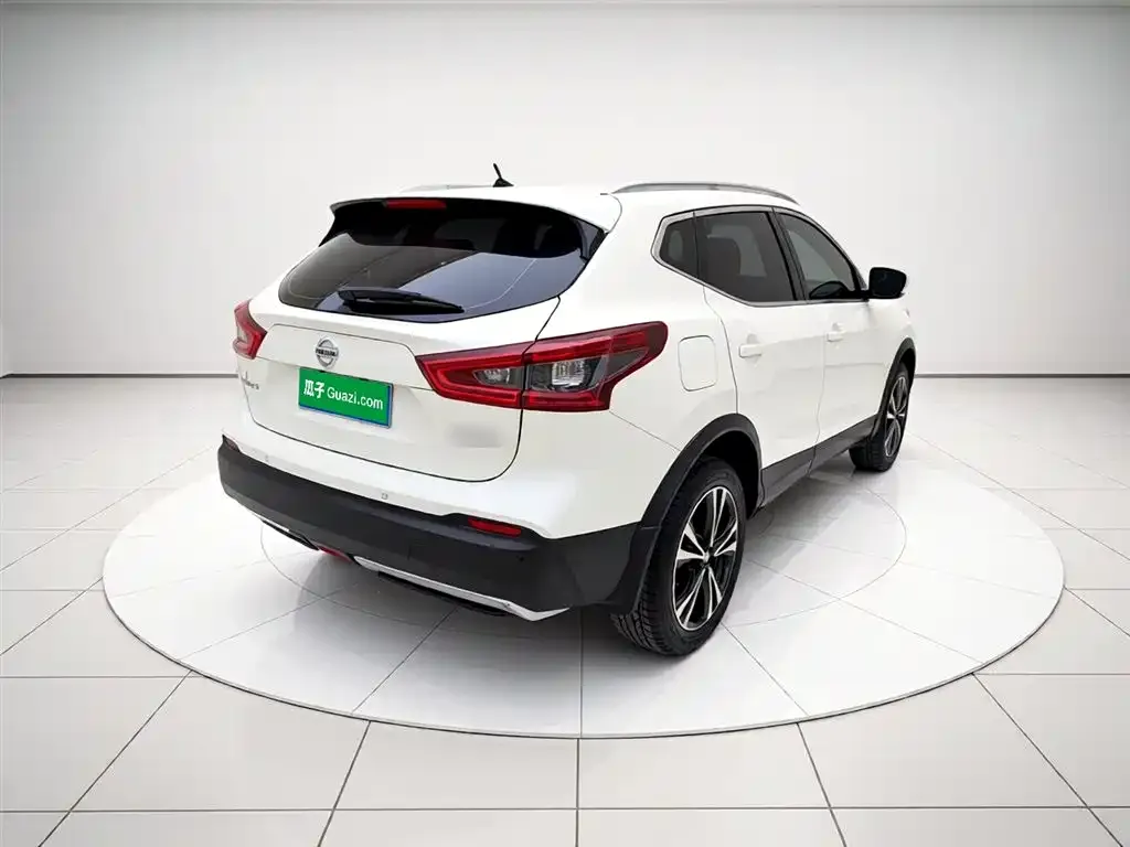 Nissan Qashqai — фото 6