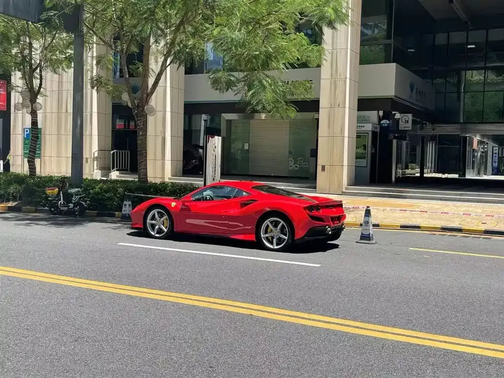 Ferrari F8 2022 из CN, фото 9