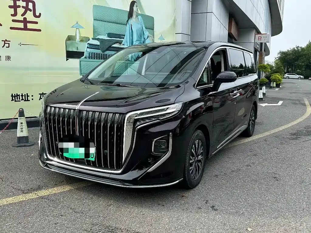 Hongqi HQ9 — фото 1