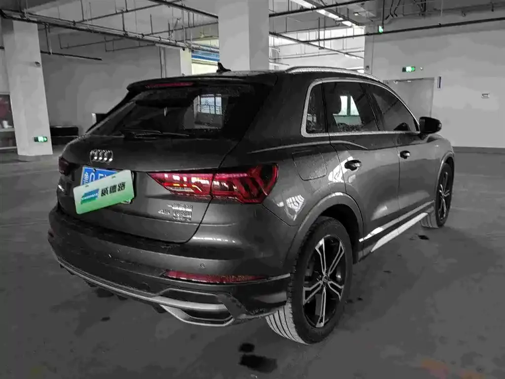Audi Q3 — фото 8