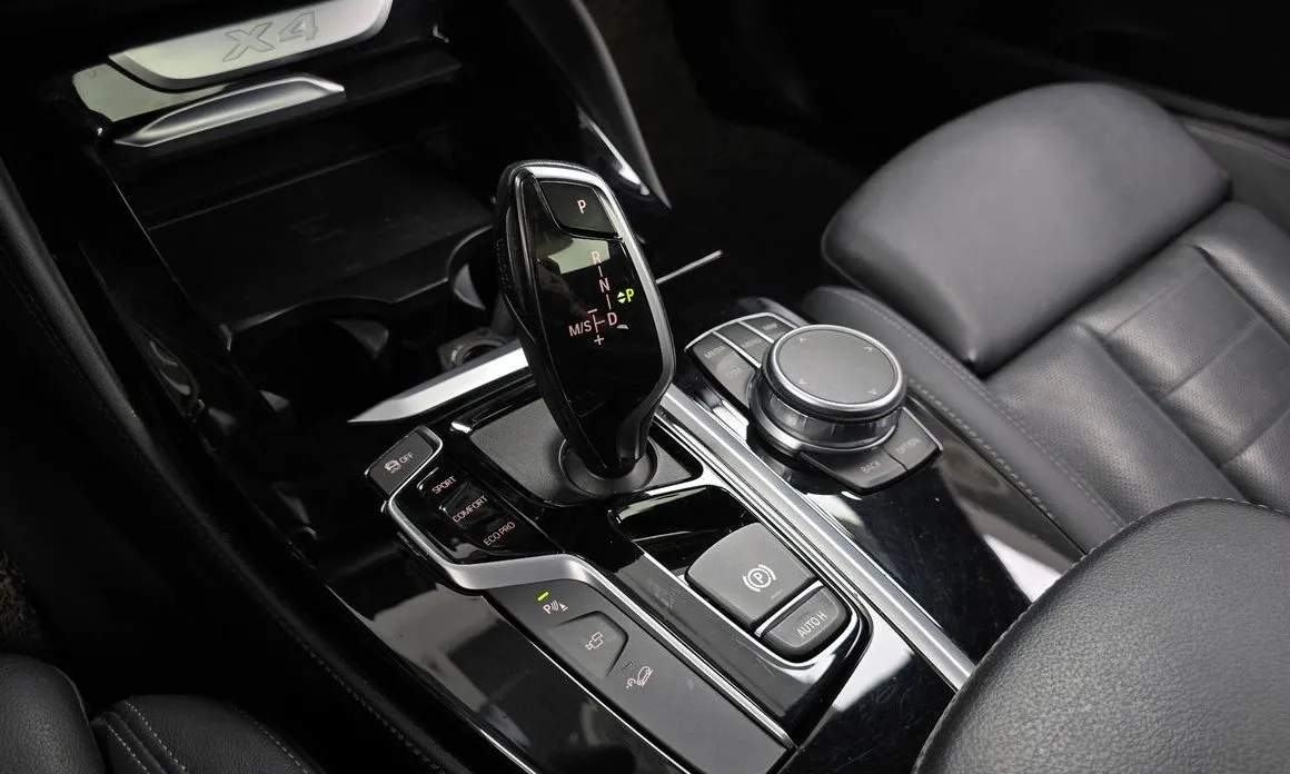 BMW X4 2021 из KR, фото 8