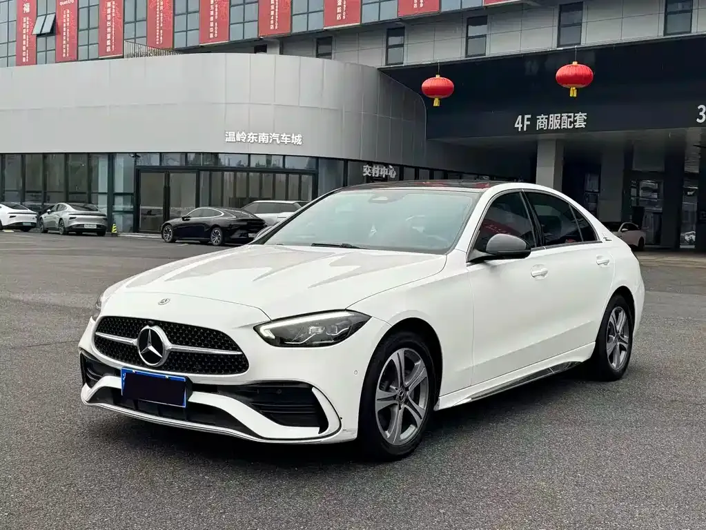 Mercedes-Benz C-Class — фото 10
