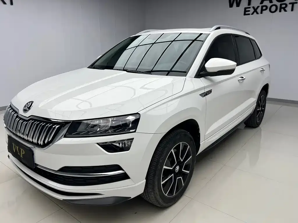 Skoda Karoq — фото 1