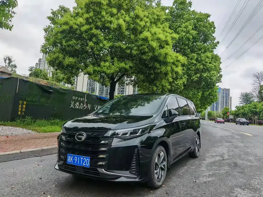 GAC Motor Trumpchi M6 — фото 1