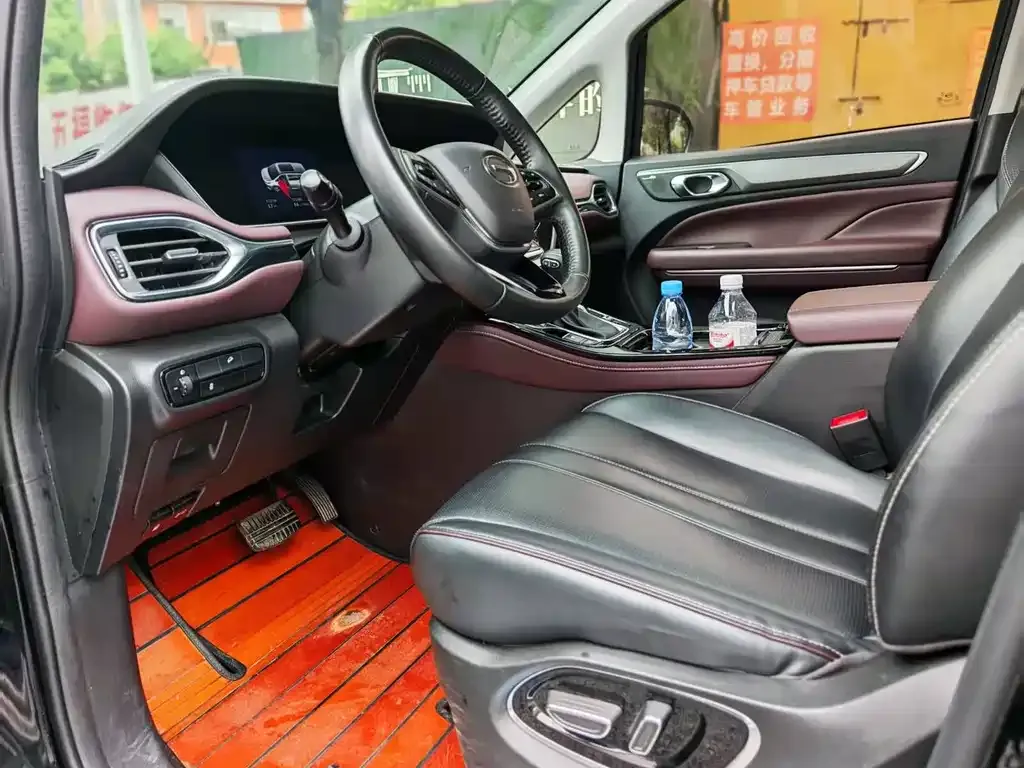 GAC Motor Trumpchi M6 — фото 3