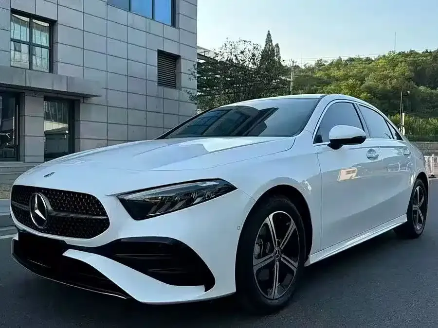 Mercedes-Benz A-Class — фото 1