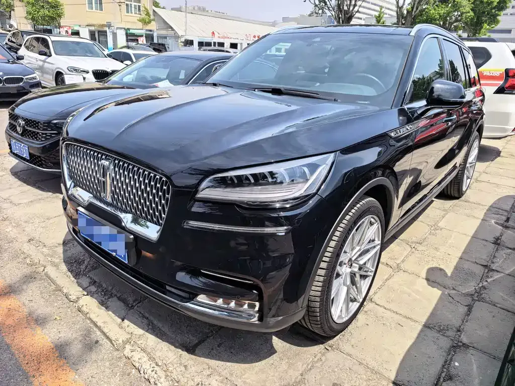 Lincoln Aviator — фото 1