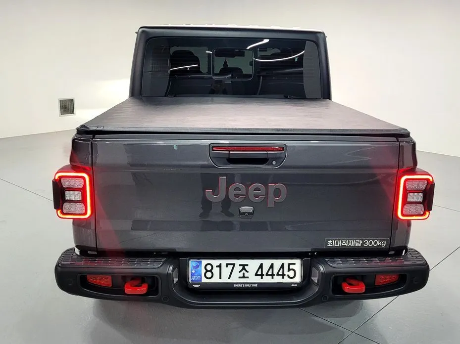 Jeep Gladiator 2023 из KR, фото 2