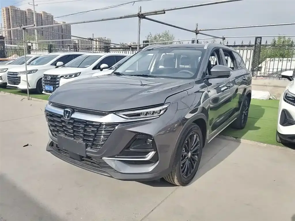 Changan CS75 — фото 1