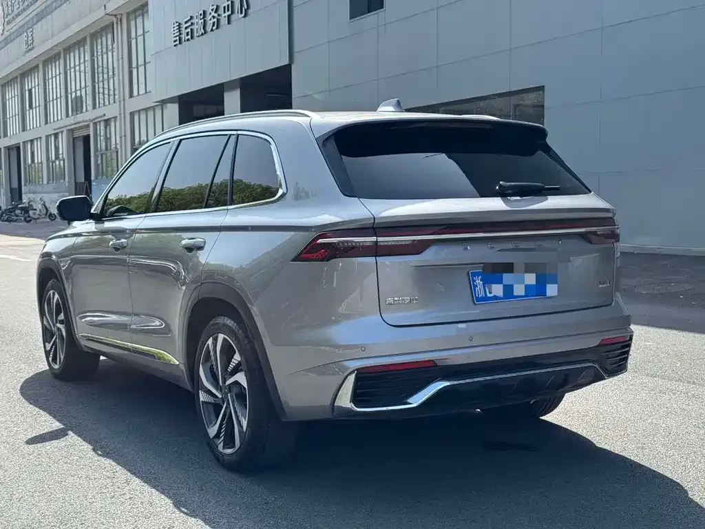 Geely Xingyue L — фото 8