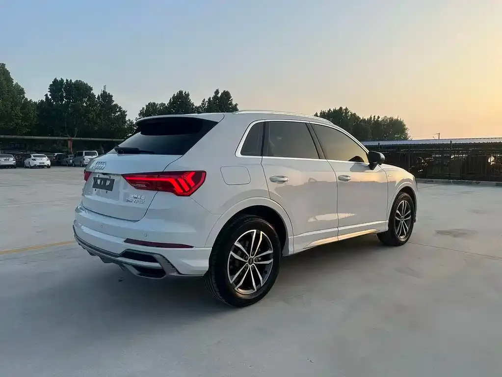 Audi Q3 — фото 3